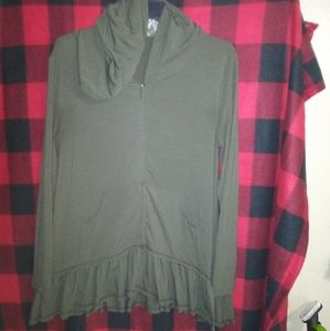 Mountain Mamas hooded blouse